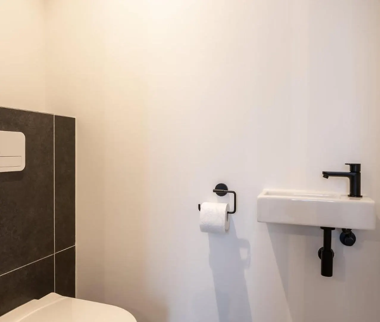 New Apartment Close To The Beach With Garage Oostende